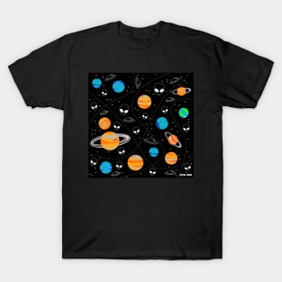 the space, the aliens and the earth T-Shirt